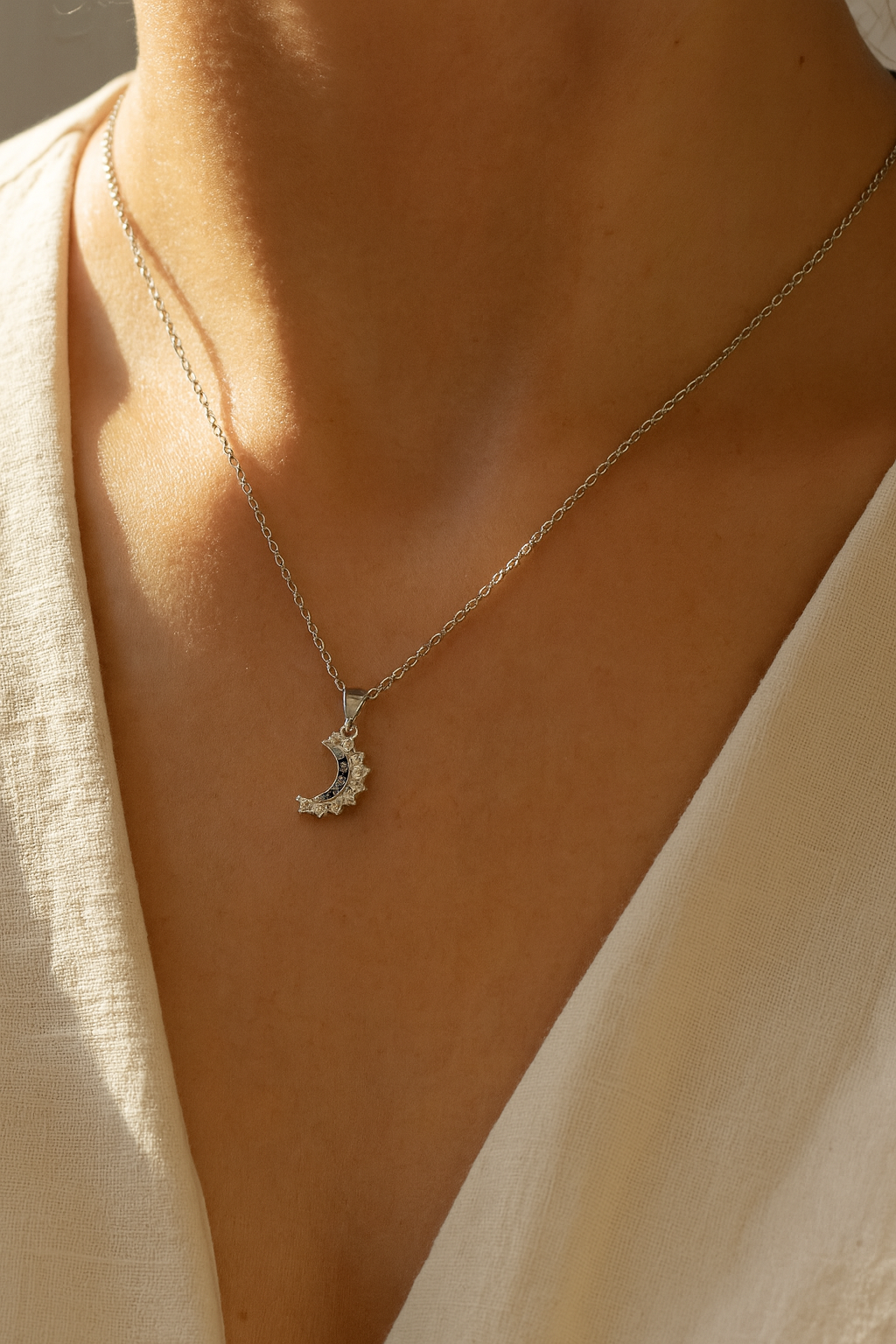 Lustra Luna 925 Sterling Silver Necklace – Gold & Silver Pendant with 18K Gold Plating, Elegant Sterling Silver Jewelry