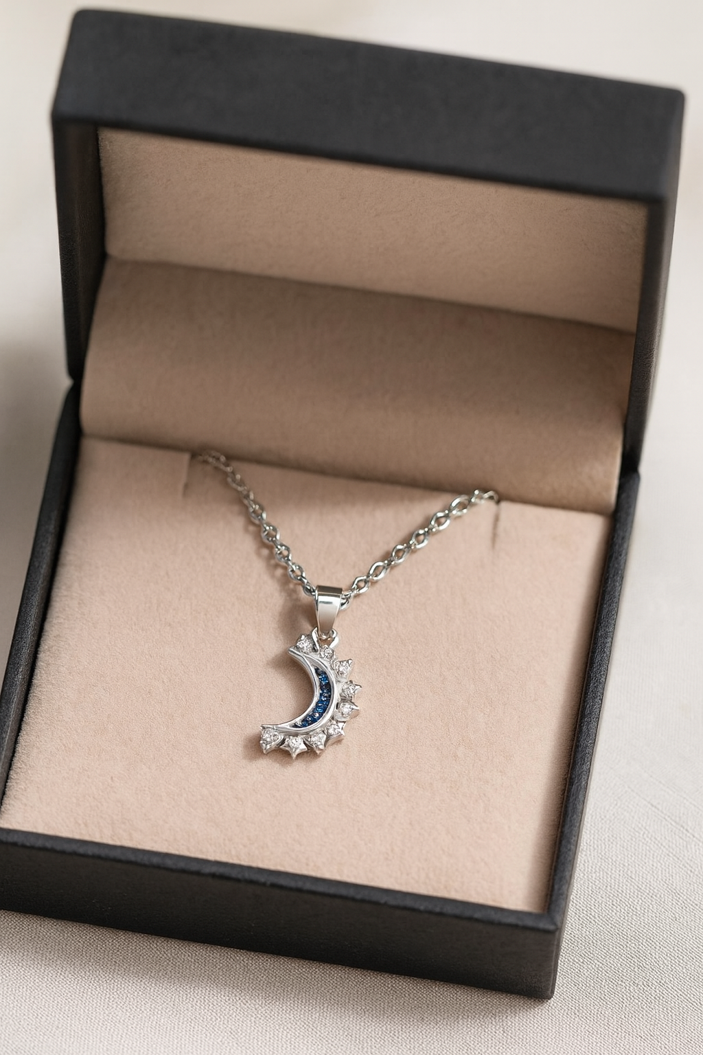 Lustra Luna 925 Sterling Silver Necklace – Gold & Silver Pendant with 18K Gold Plating, Elegant Sterling Silver Jewelry