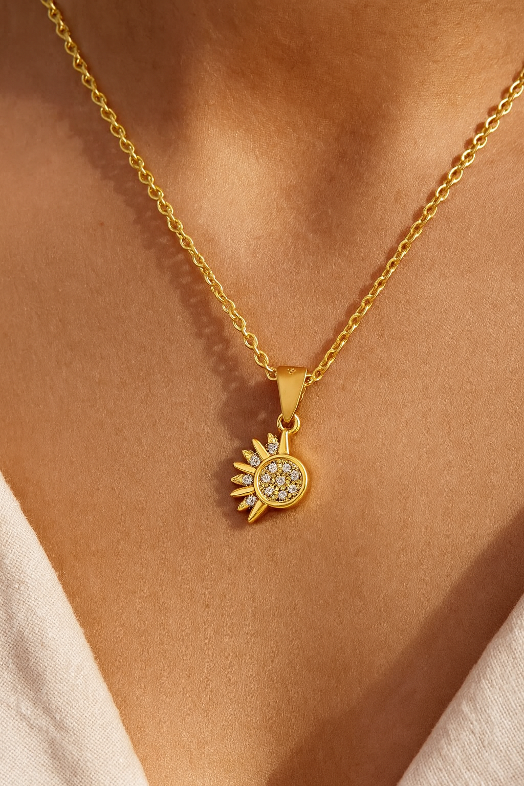 Lustra Sol 925 Sterling Silver Necklace – Gold & Silver Pendant with 18K Gold Plating, Elegant Sterling Silver Jewelry