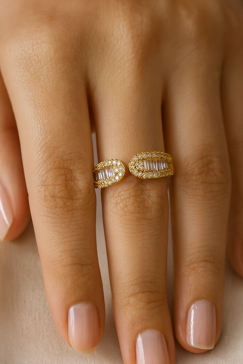 Aurora Bind 18K Gold Plated Zircon Adjustable Ring – Elegant Copper Statement Ring with Sparkling Zircon
