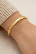 Allesia Geometric Cut Bangle Bracelet – Real 18K Gold Plated 304 Stainless Steel, Shine Finish, Intricate Craftsmanship, One Size