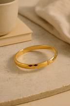 Allesia Geometric Cut Bangle Bracelet – Real 18K Gold Plated 304 Stainless Steel, Shine Finish, Intricate Craftsmanship, One Size